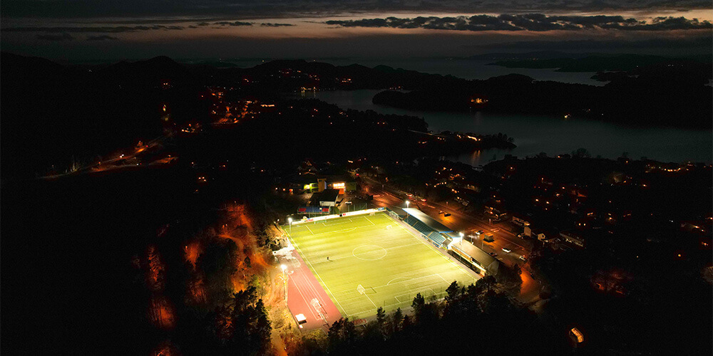 Programvare for elektrikere gir bedre tid-drone-stadion.jpg